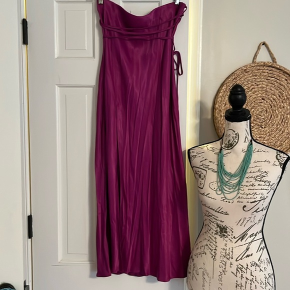 Anthropologie Slim Slip Column Skirt with side Slit - Picture 2 of 7